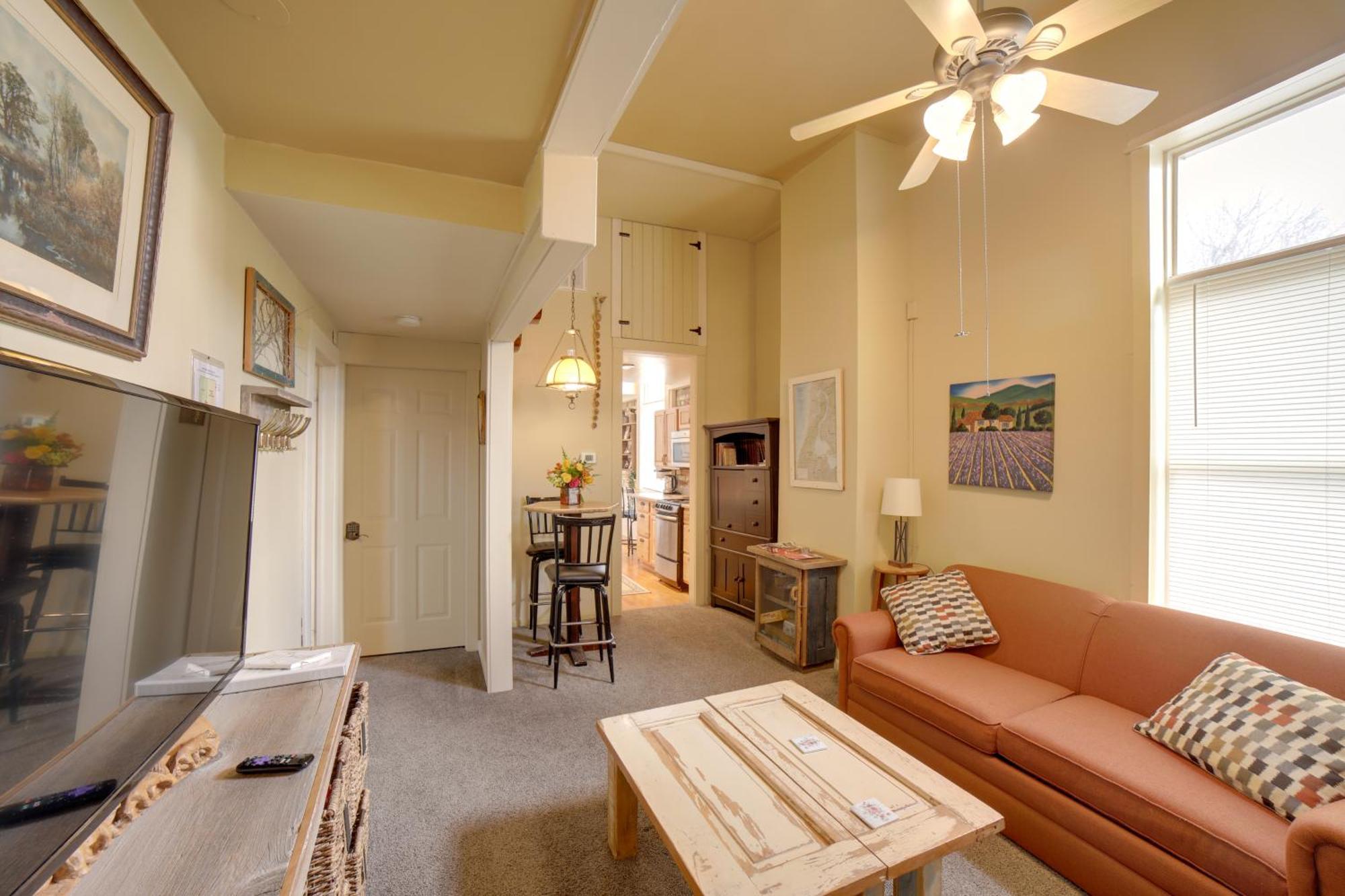 Walk To Water St And River Quaint Saugatuck Apt Εξωτερικό φωτογραφία